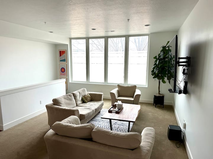 3bed/3bath/3 Floor In Downtown! - Salt Lake City, UT