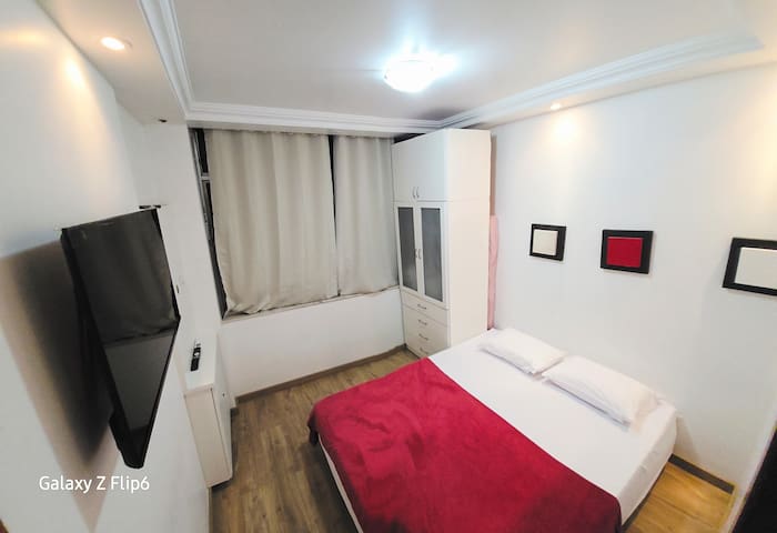 Copacabana / Ipanema. 2 min praia. Perto de tudo!