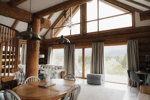 Wild Nurture Eco Luxury Log Cabin