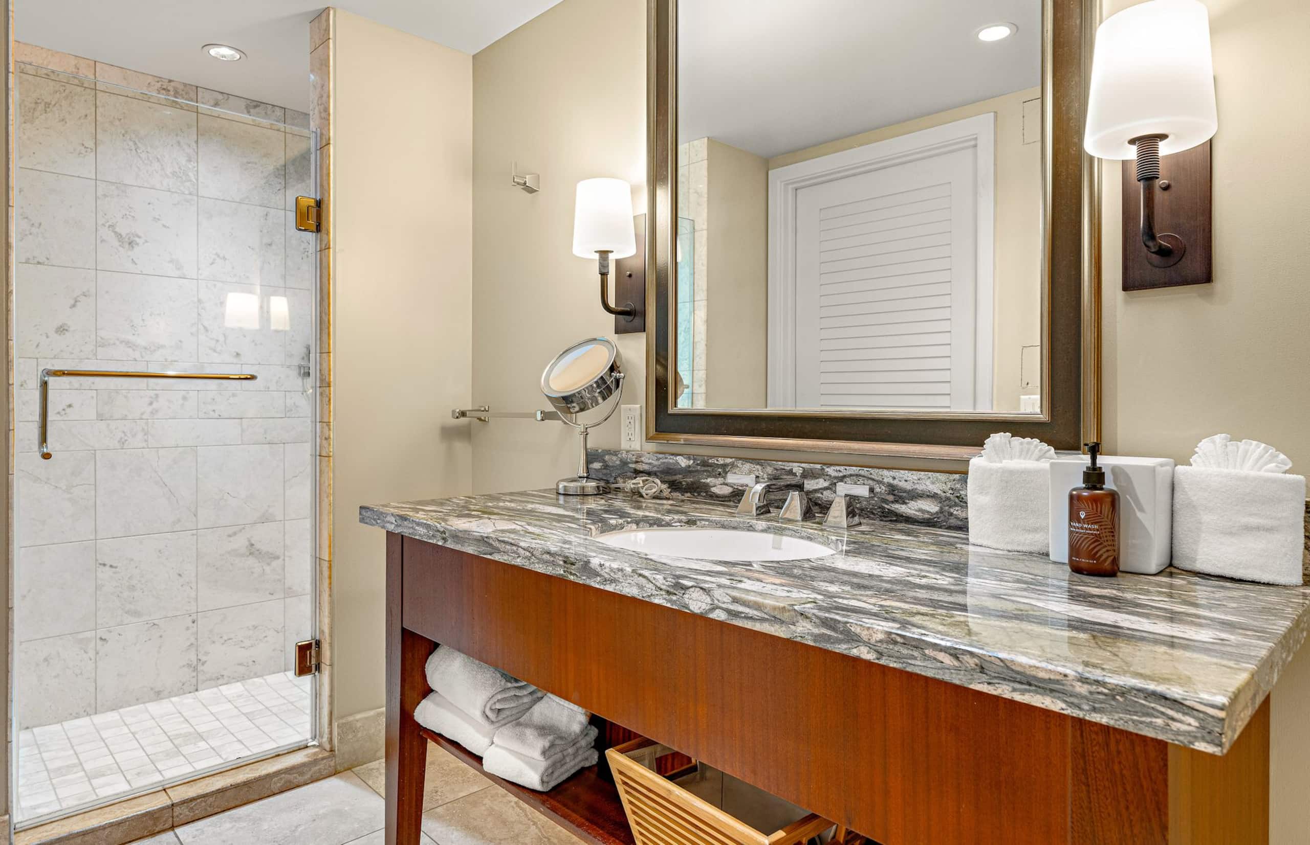 Condo in Lahaina · ★4.95 · 3 bedrooms · 4 beds · 3 baths - Image 3
