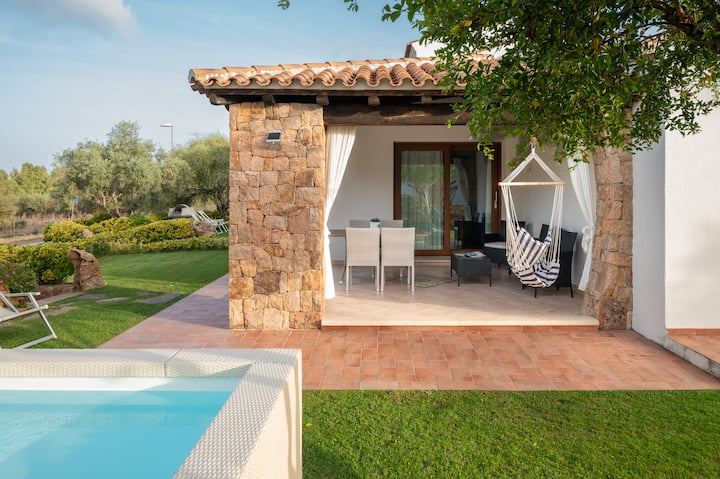 Villetta Con Mini Piscina Vicino Al Mare - Budoni