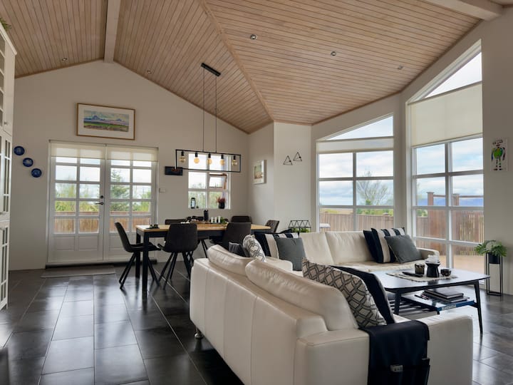 A Beautiful Cabin Close To Golden Circle - Islandia