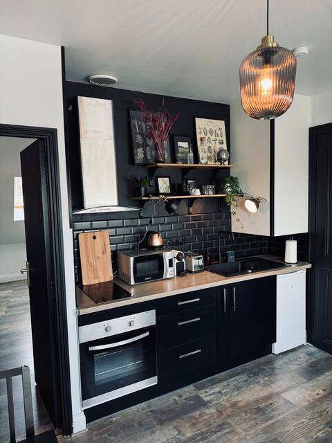 Top performing Airbnb: Premium apartment in a mansion in Valenciennes