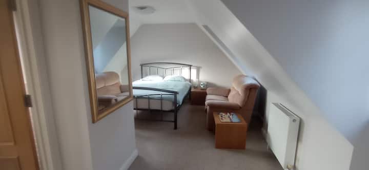 Double Ensuite Room In Quiet Gated Mews House - Bournemouth
