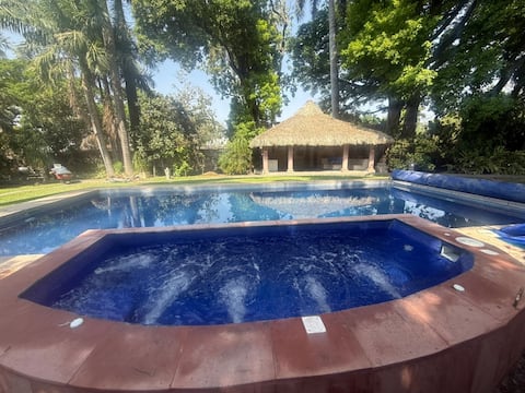 Paradise with Pool, Cleaning, and Cook Included