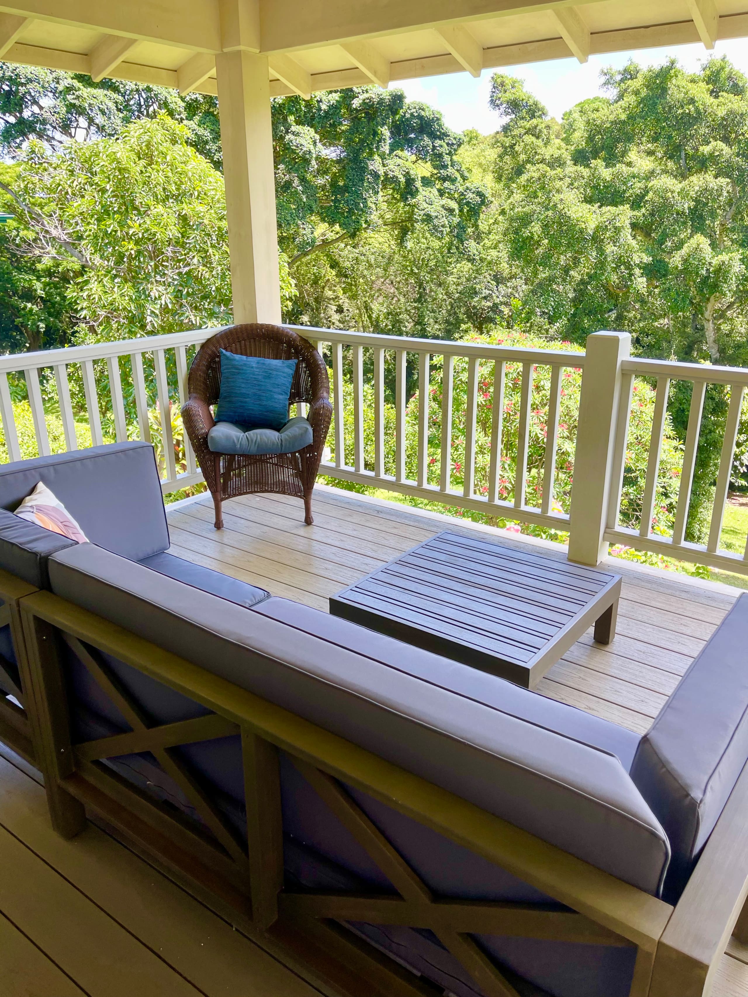 Home in Princeville · ★4.98 · 4 bedrooms · 5 beds · 2.5 private baths - Image 10