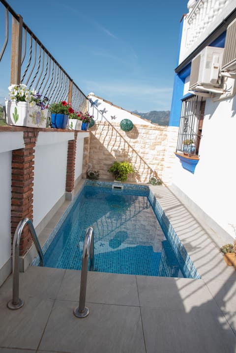 Country house with a private pool