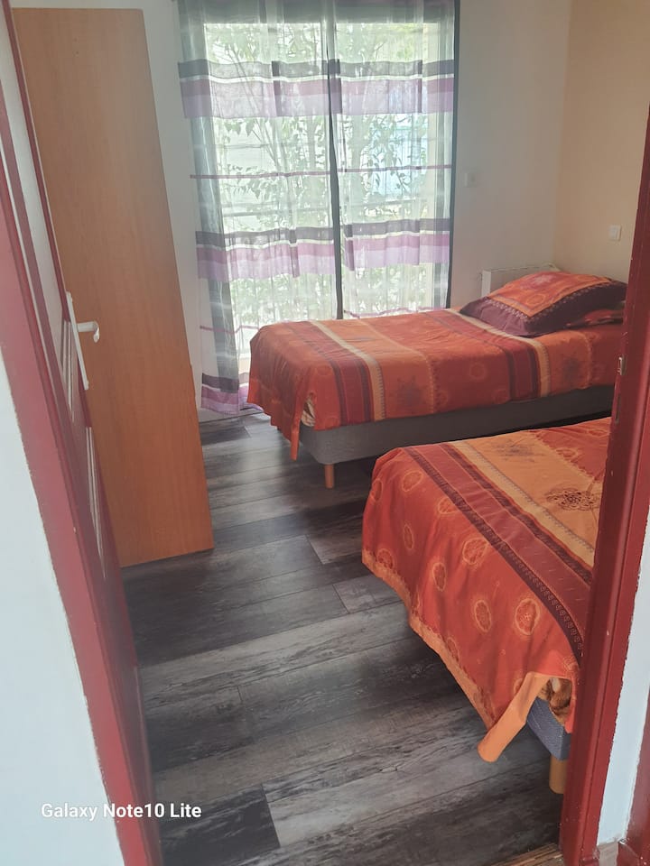 Dhomë gjumi 1