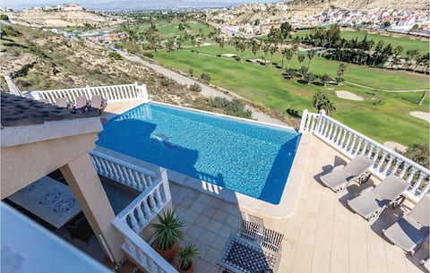 Nice home in Ciudad Quesada-Rojales