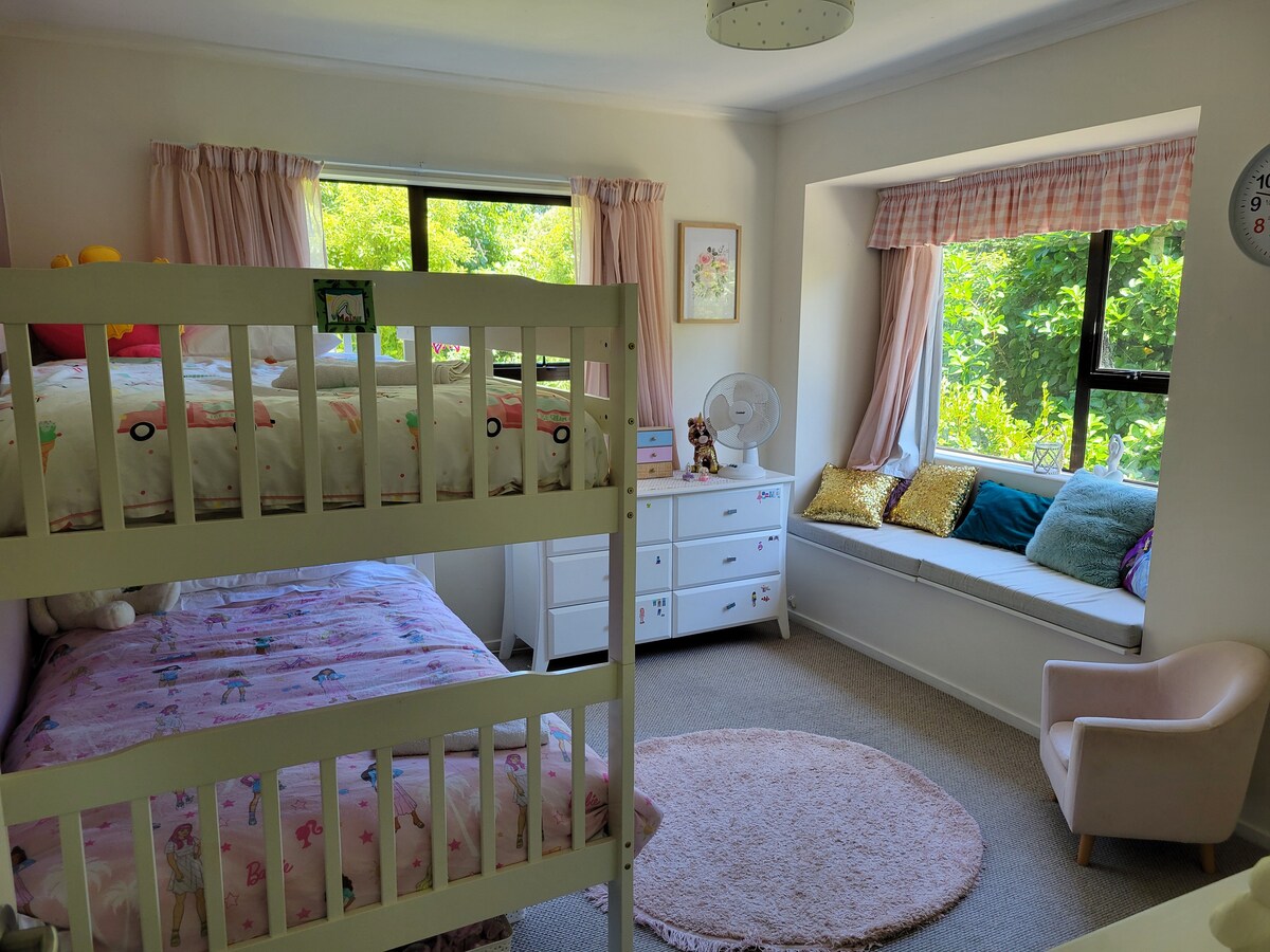 غرفة النوم 2