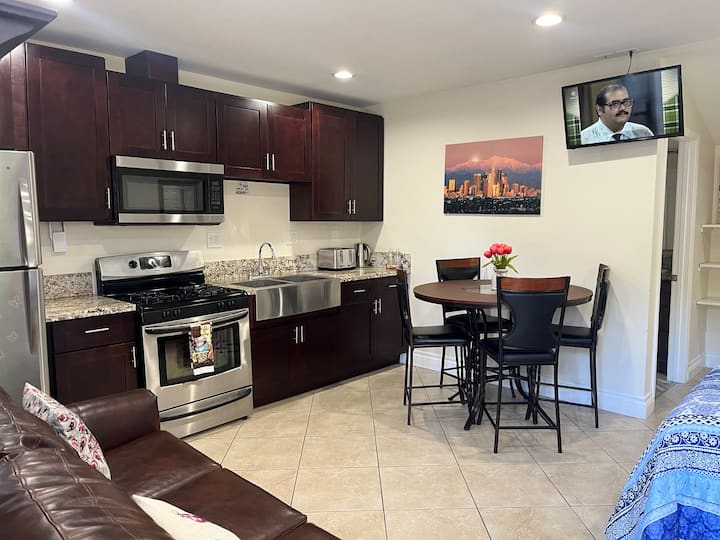 A Restful Place Minutes From Hollywood.