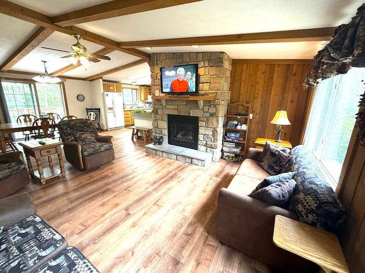 Tee House @ Spring Brook Resort - Wisconsin Dells, WI