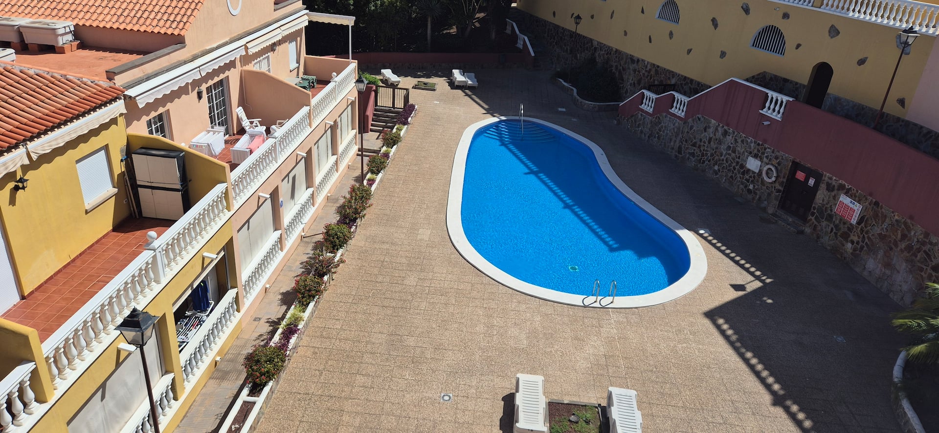 NEAR BEACH LOVELY PENTHOUSE TERRACE SEA VIEW POOL