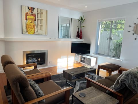 ADELL Apartment Grd fl, S/Bay. Derwent River, 20m❣️