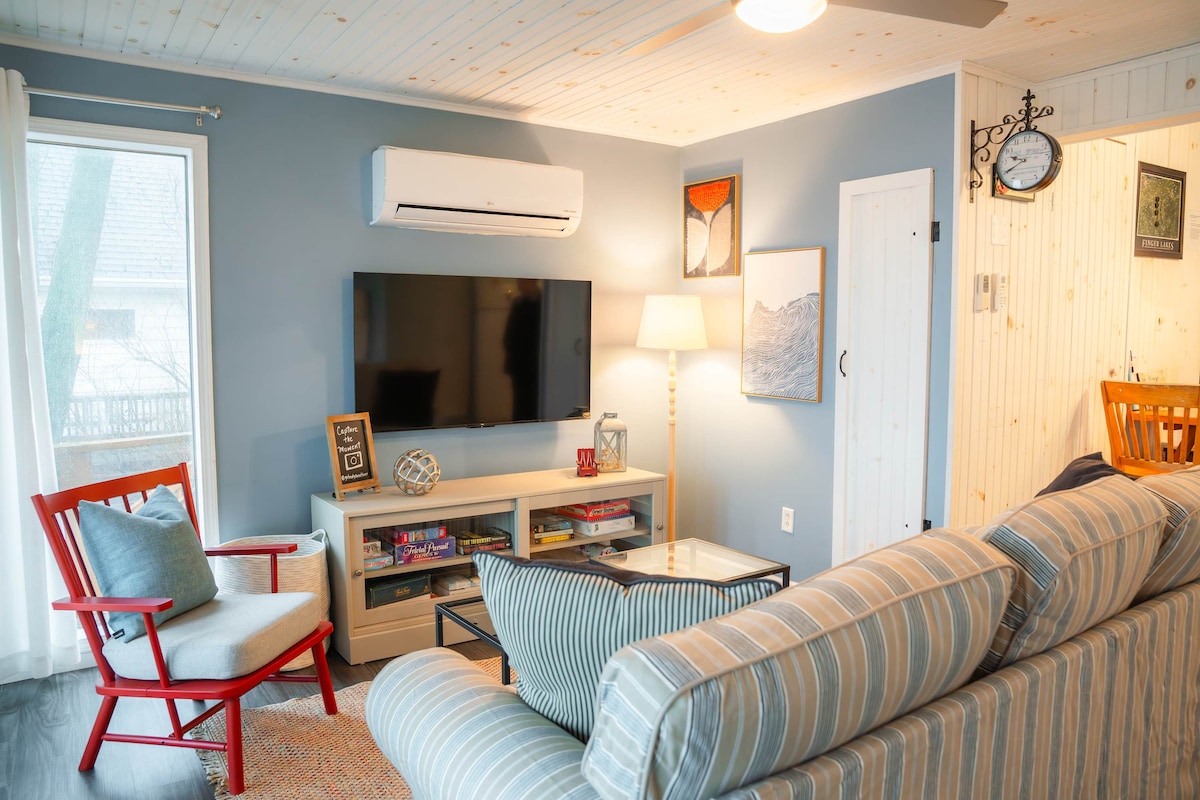 Lakefront Retreat