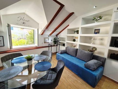 Top Airbnb: Apartment Tea in the historical centre of the city in Grad Supetar