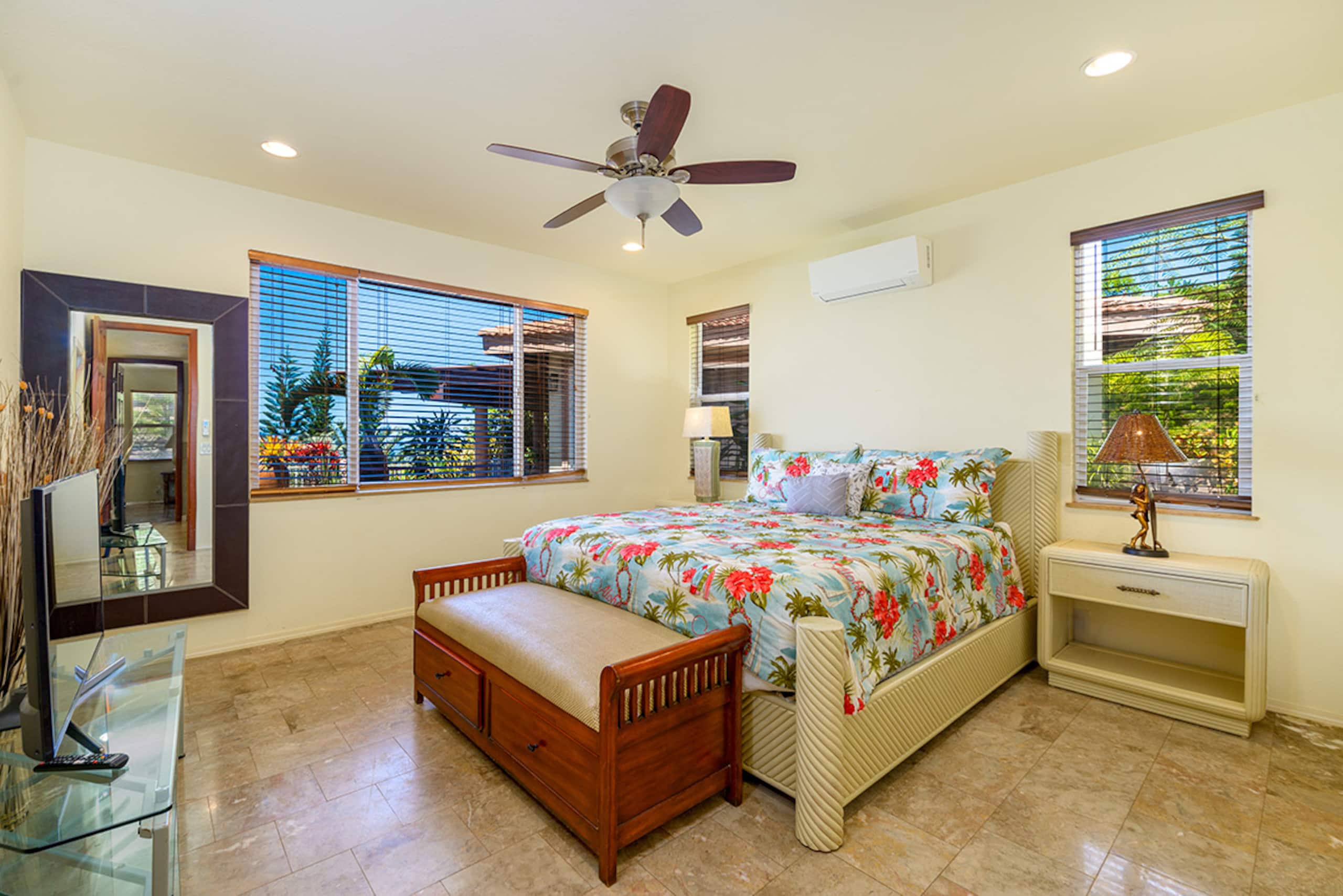 Villa in Kailua-Kona · ★4.81 · 7 bedrooms · 12 beds · 7 baths - Image 37