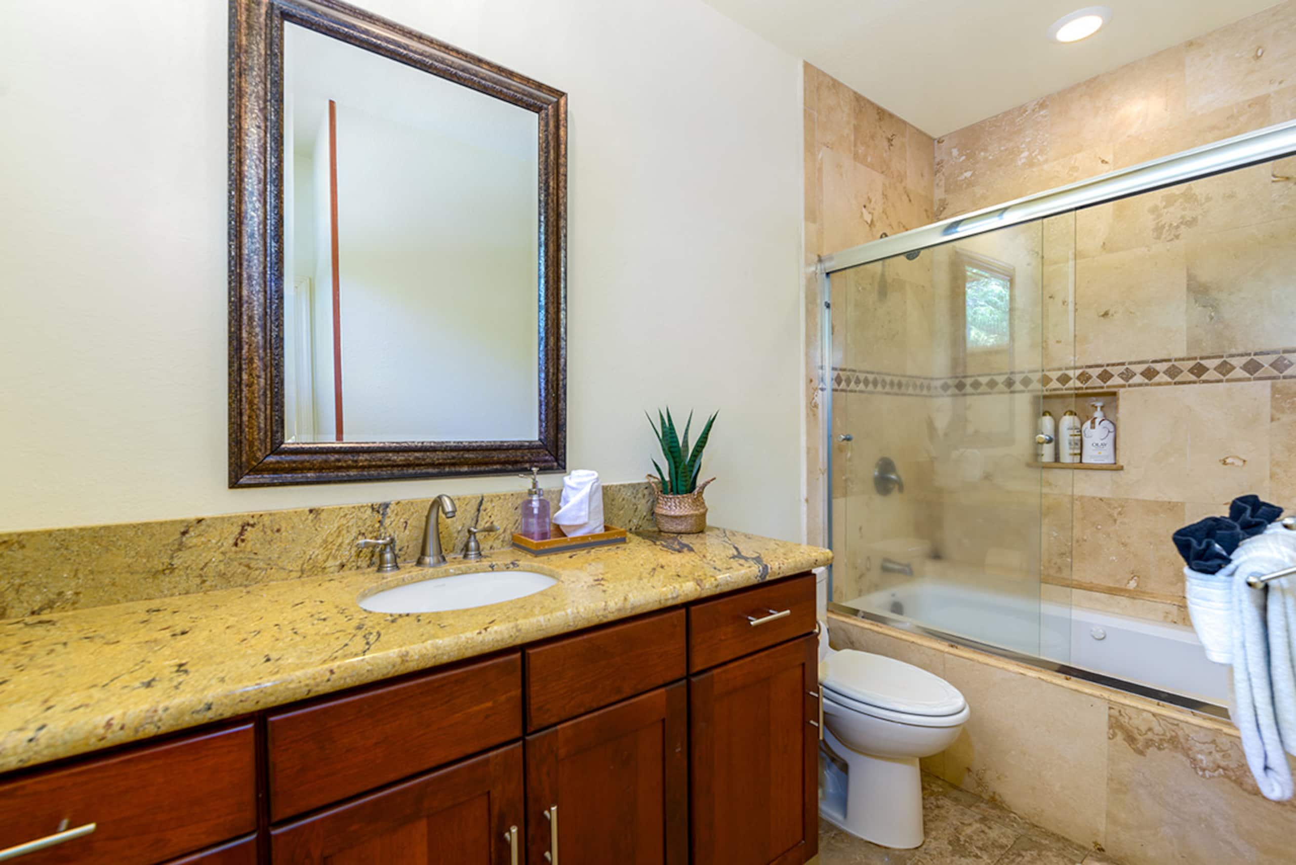 Villa in Kailua-Kona · ★4.81 · 7 bedrooms · 12 beds · 7 baths - Image 47