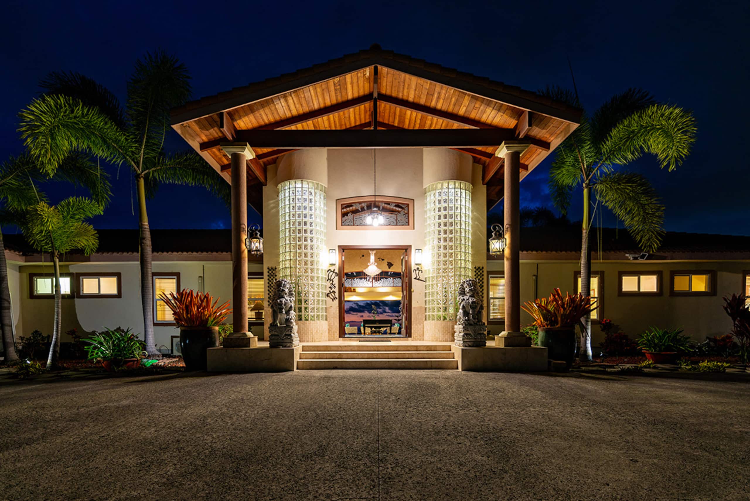 Villa in Kailua-Kona · ★4.81 · 7 bedrooms · 12 beds · 7 baths - Image 105