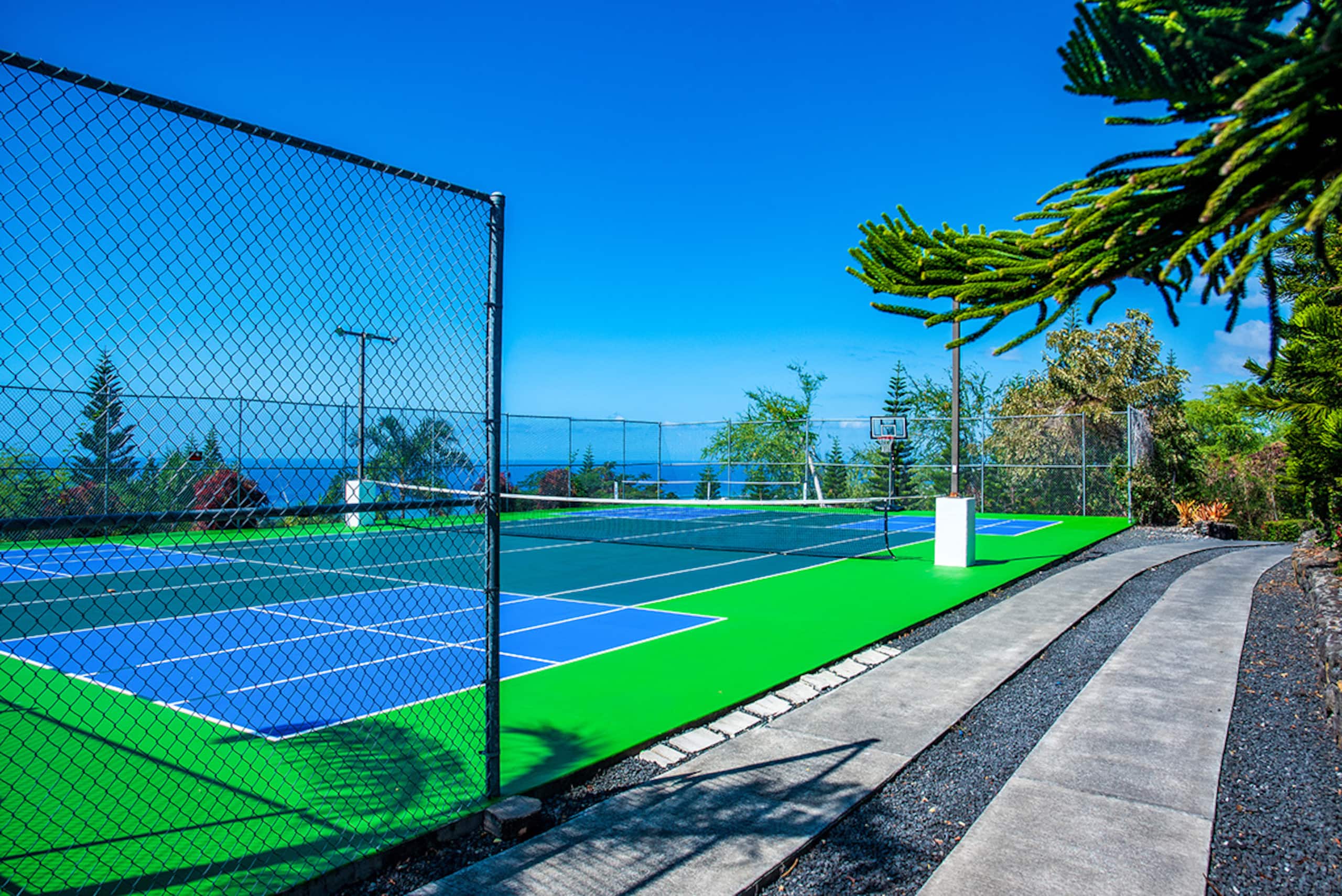Villa in Kailua-Kona · ★4.81 · 7 bedrooms · 12 beds · 7 baths - Image 132