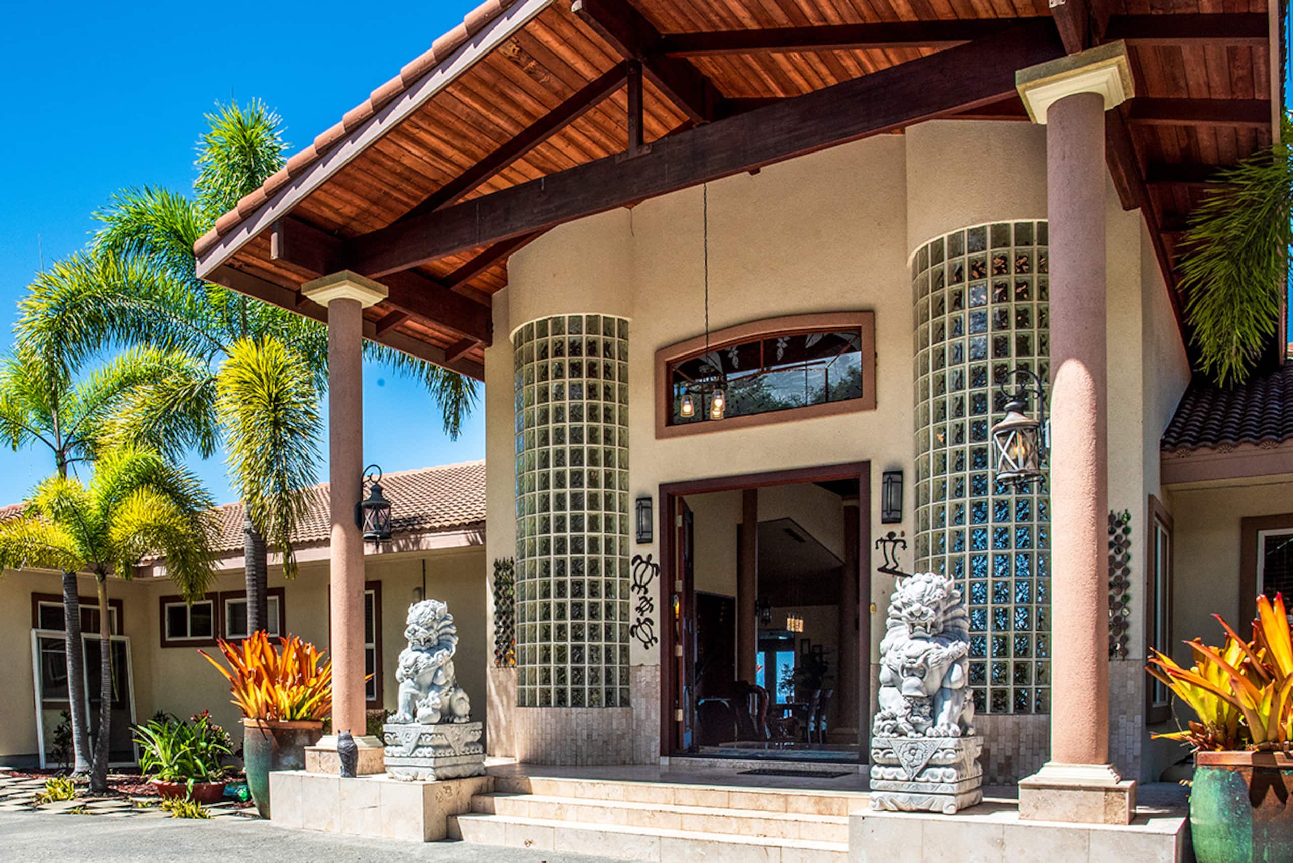 Villa in Kailua-Kona · ★4.81 · 7 bedrooms · 12 beds · 7 baths - Image 96