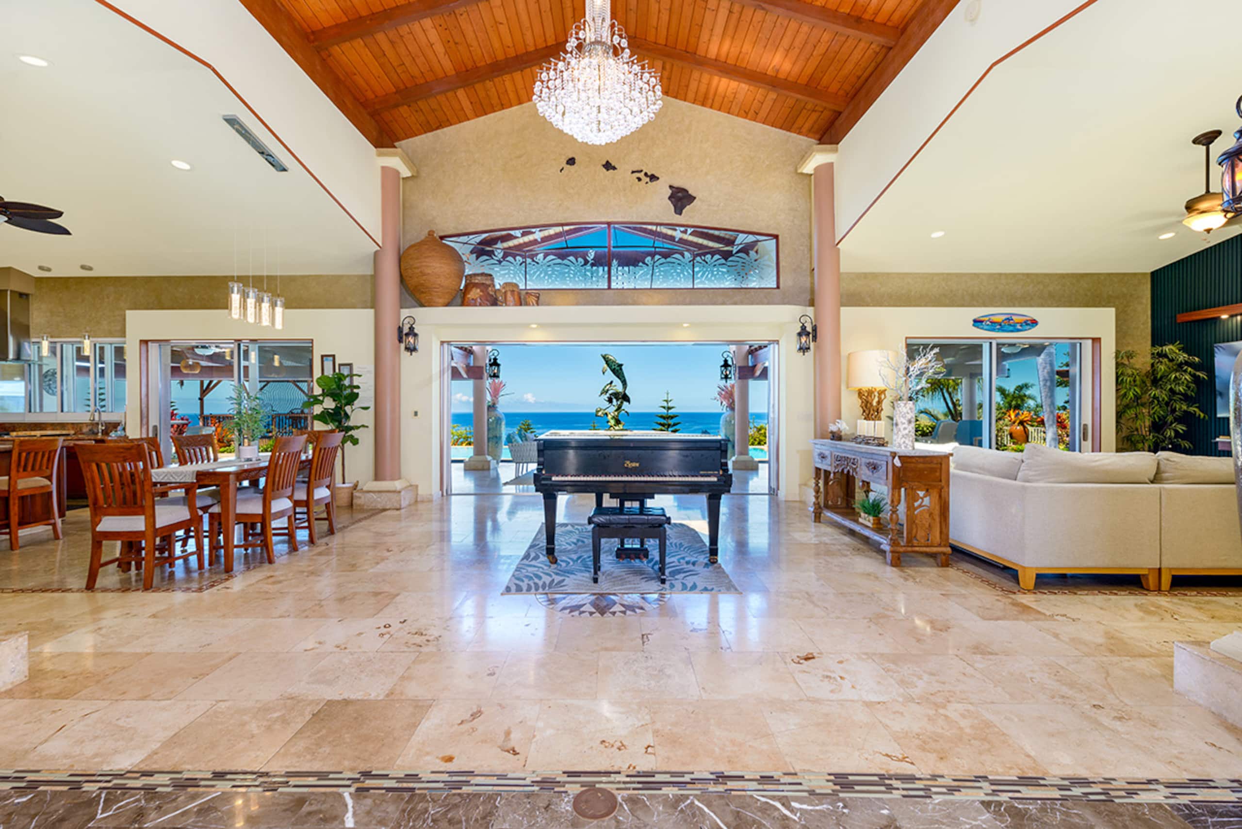 Villa in Kailua-Kona · ★4.81 · 7 bedrooms · 12 beds · 7 baths - Image 3