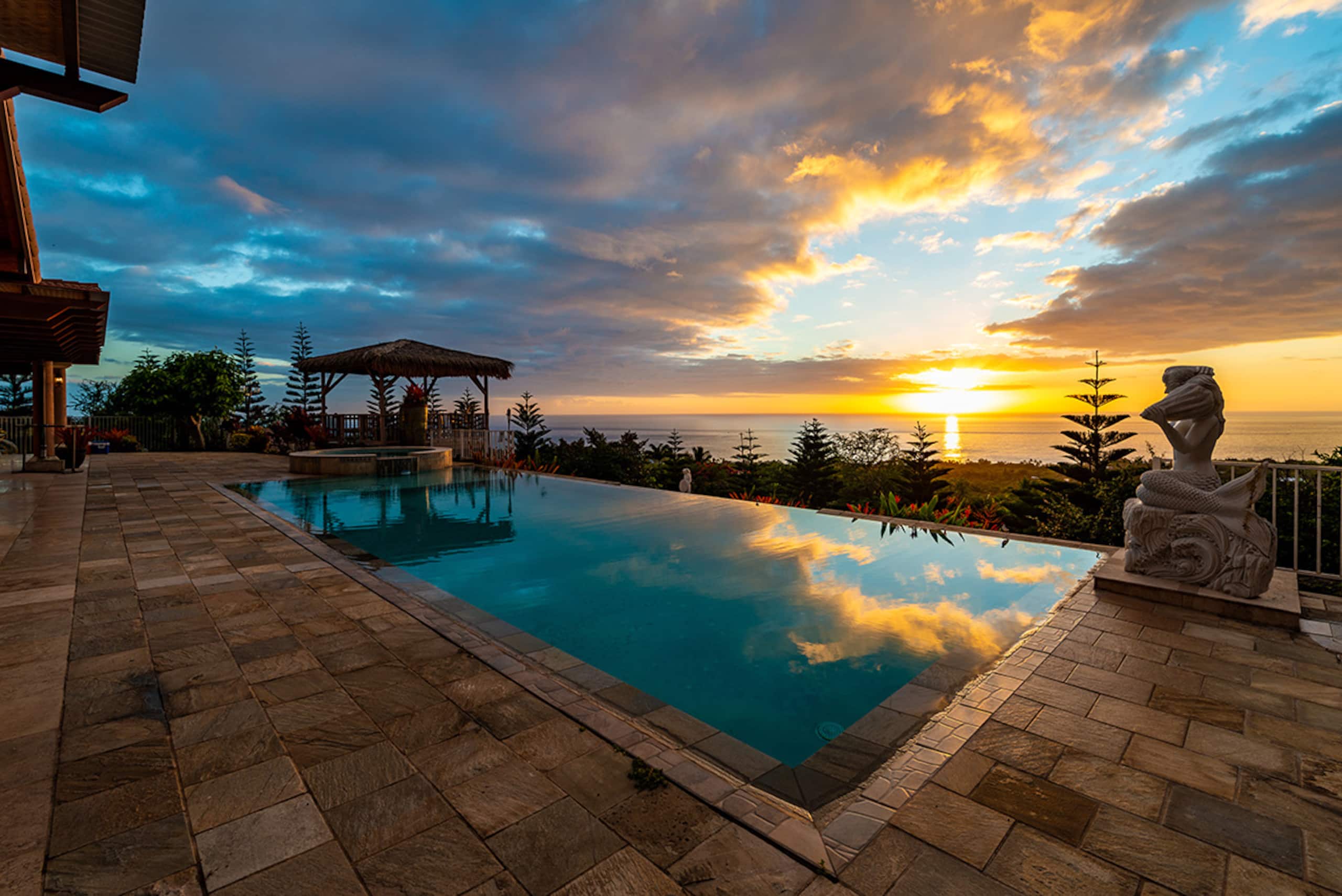 Villa in Kailua-Kona · ★4.81 · 7 bedrooms · 12 beds · 7 baths - Image 113
