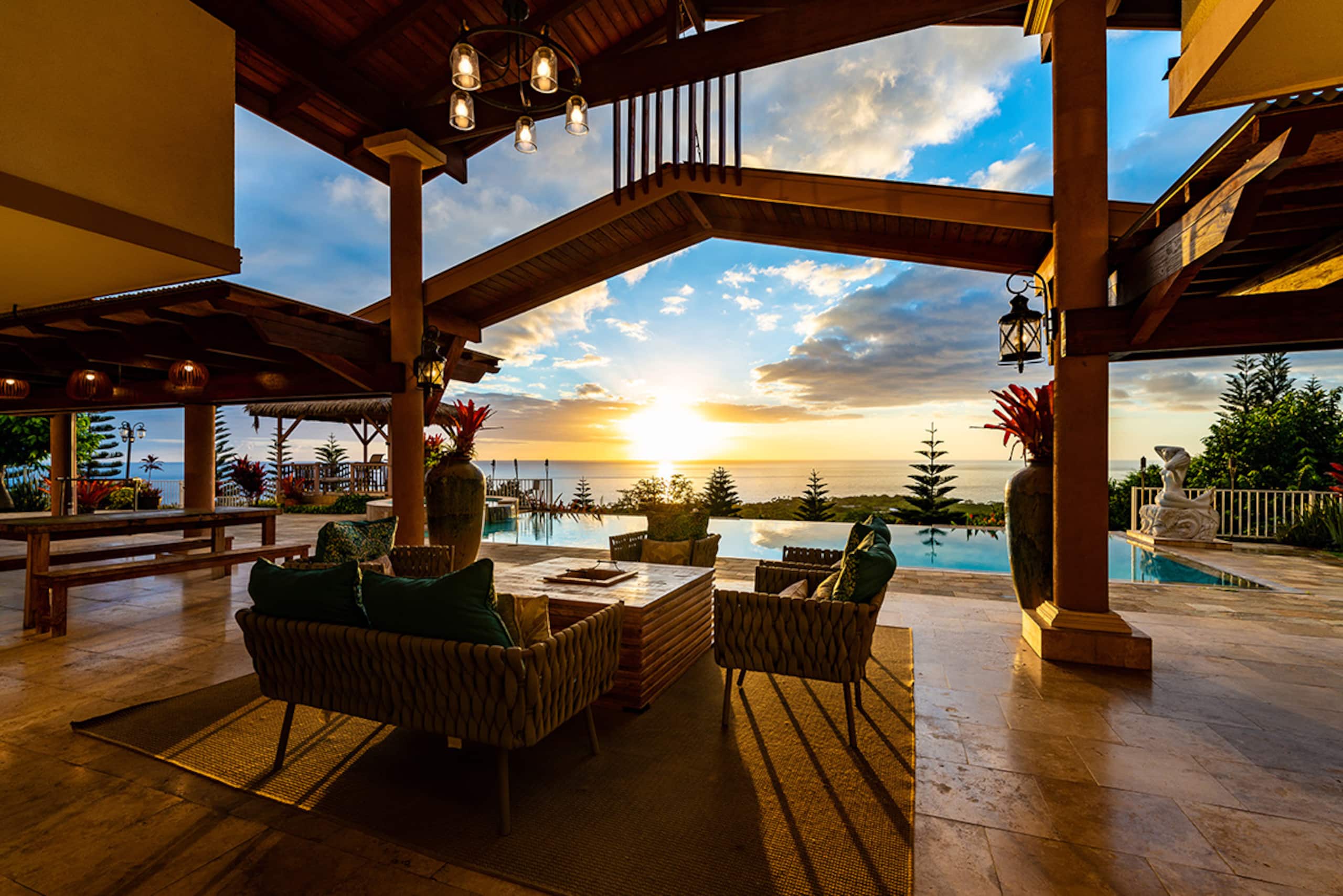 Villa in Kailua-Kona · ★4.81 · 7 bedrooms · 12 beds · 7 baths - Image 87