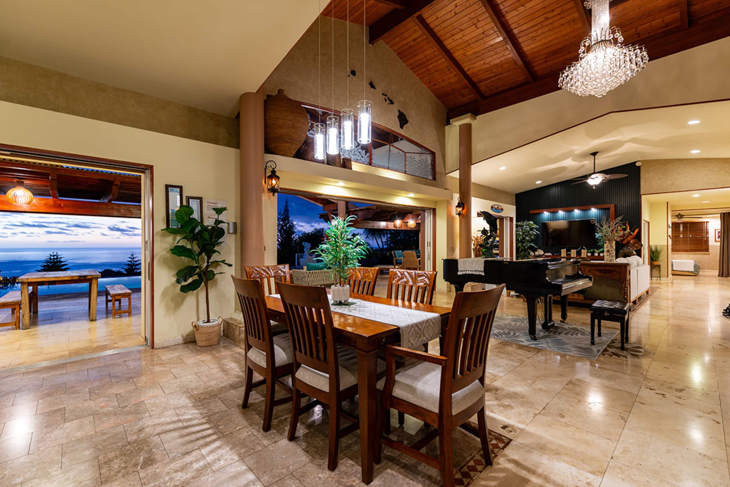 Villa in Kailua-Kona · ★4.81 · 7 bedrooms · 12 beds · 7 baths - Image 28