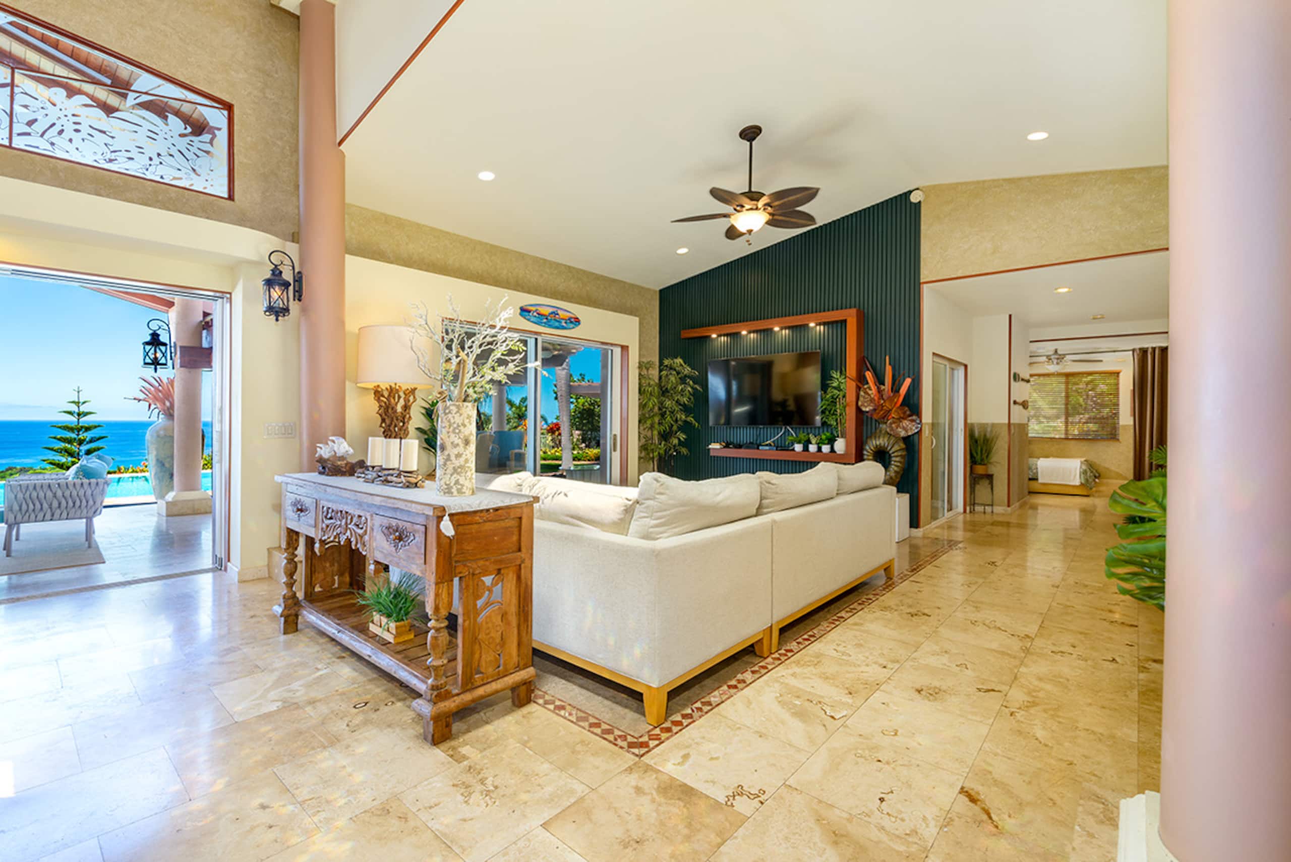 Villa in Kailua-Kona · ★4.81 · 7 bedrooms · 12 beds · 7 baths - Image 1
