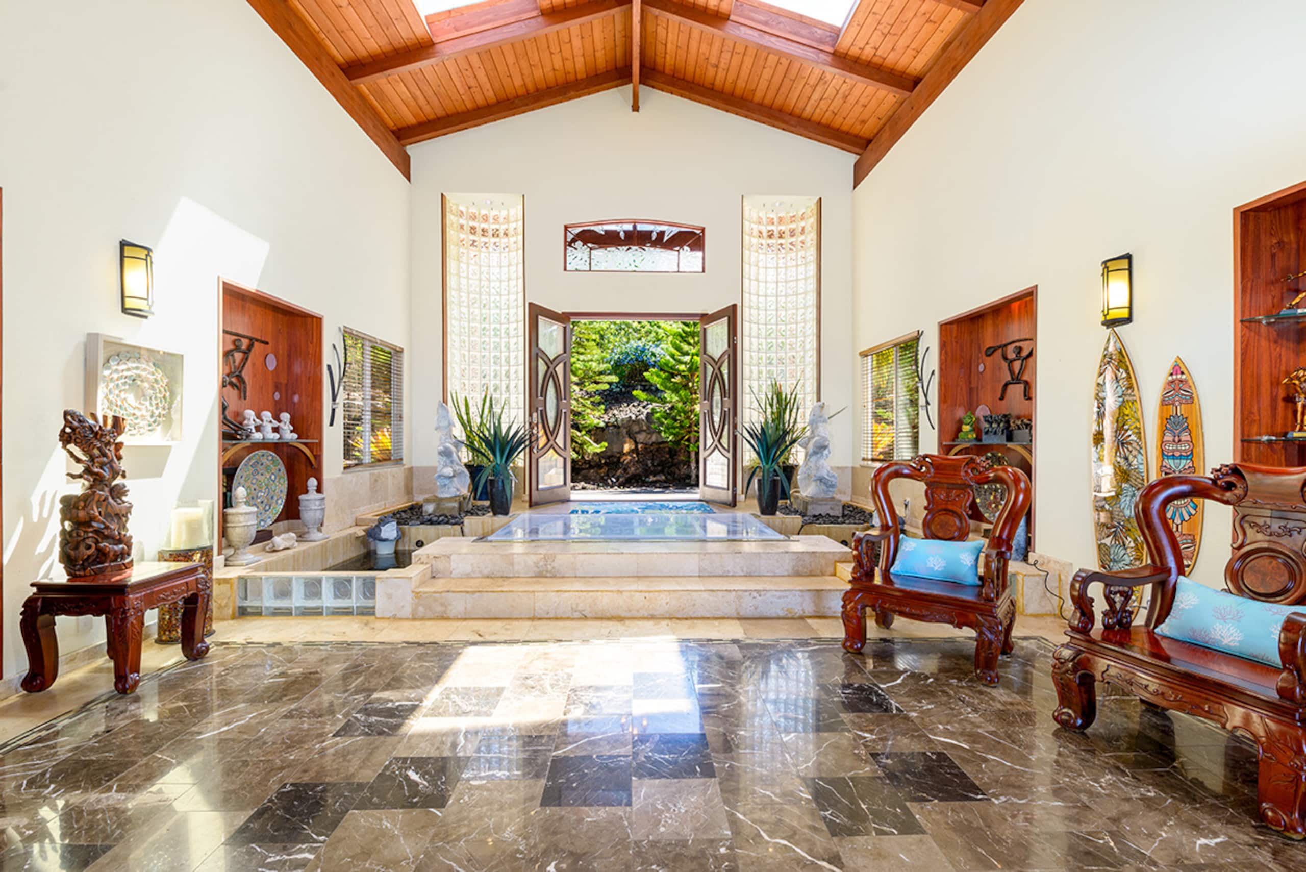 Villa in Kailua-Kona · ★4.81 · 7 bedrooms · 12 beds · 7 baths - Image 5
