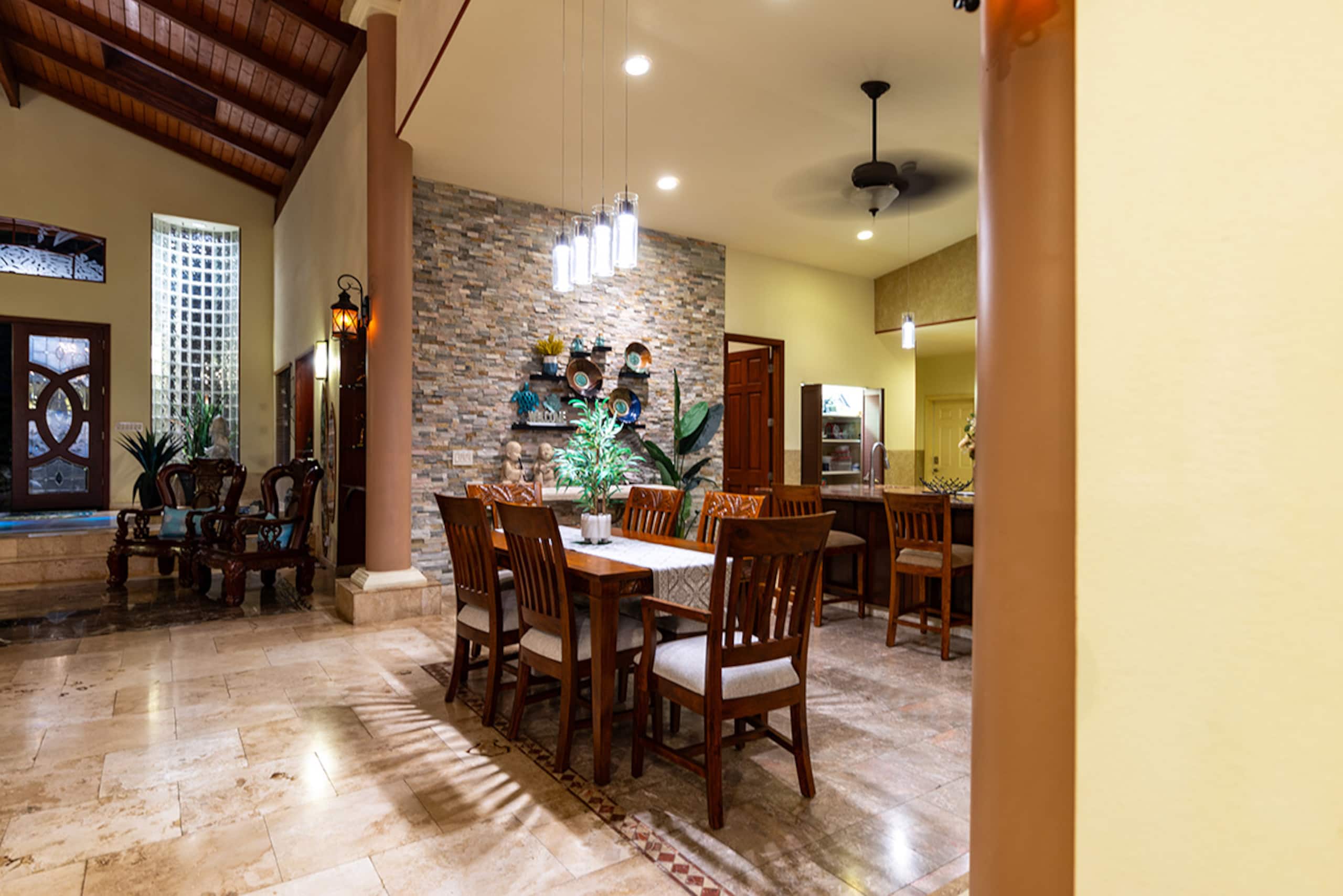 Villa in Kailua-Kona · ★4.81 · 7 bedrooms · 12 beds · 7 baths - Image 23