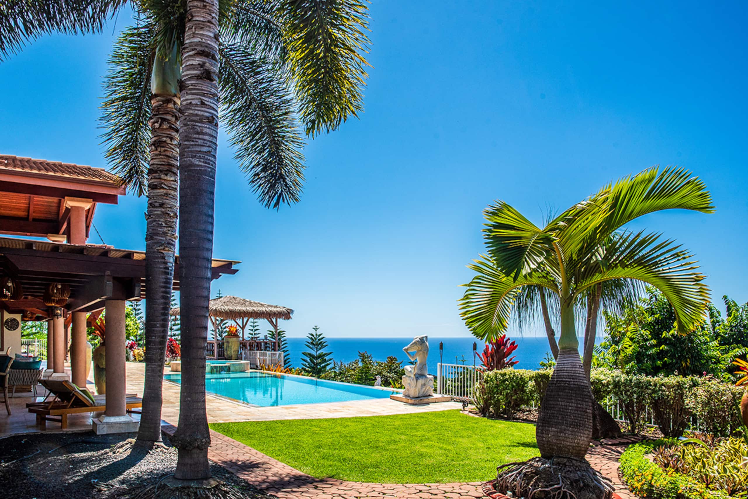 Villa in Kailua-Kona · ★4.81 · 7 bedrooms · 12 beds · 7 baths - Image 56