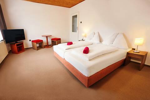 Attic apartment with 3 bedrooms and a terrace