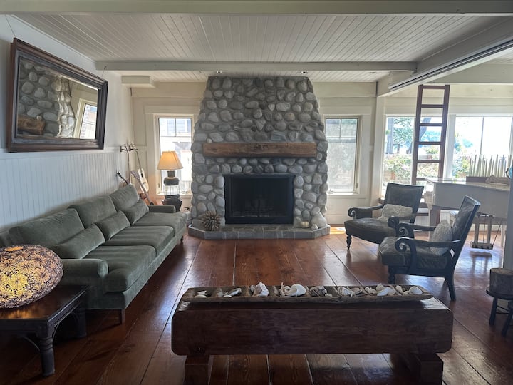 Waterfront Home On The Puget Sound - Lynnwood, WA