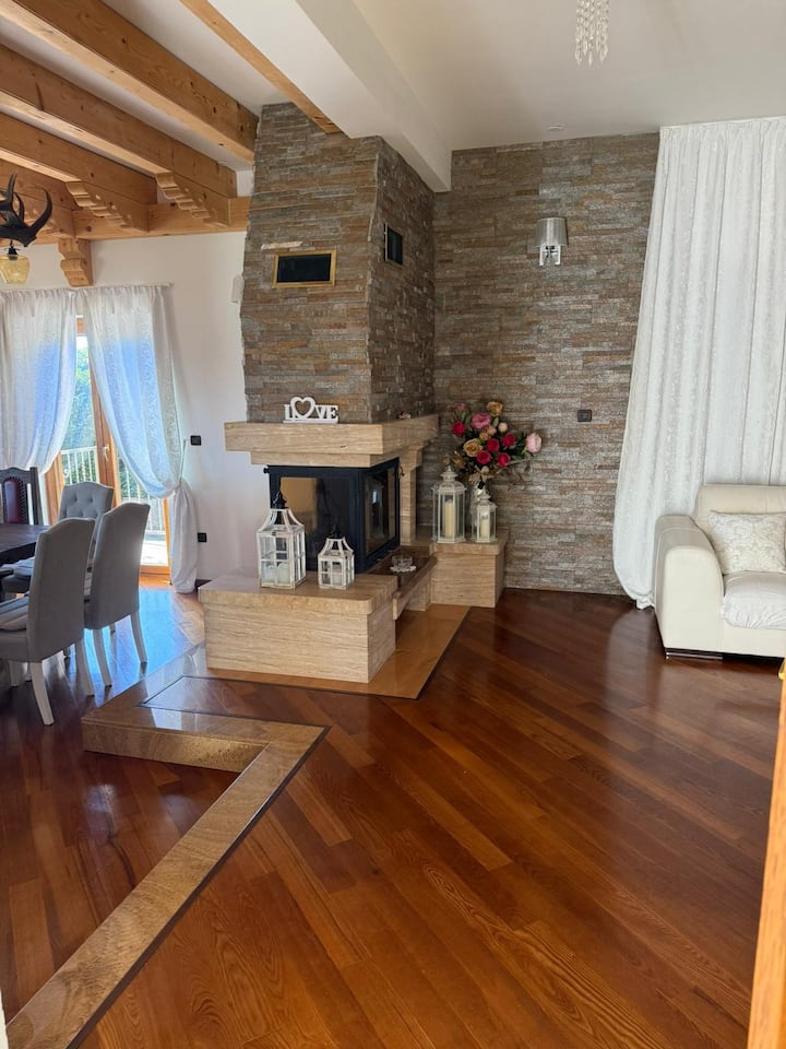 Living room 2