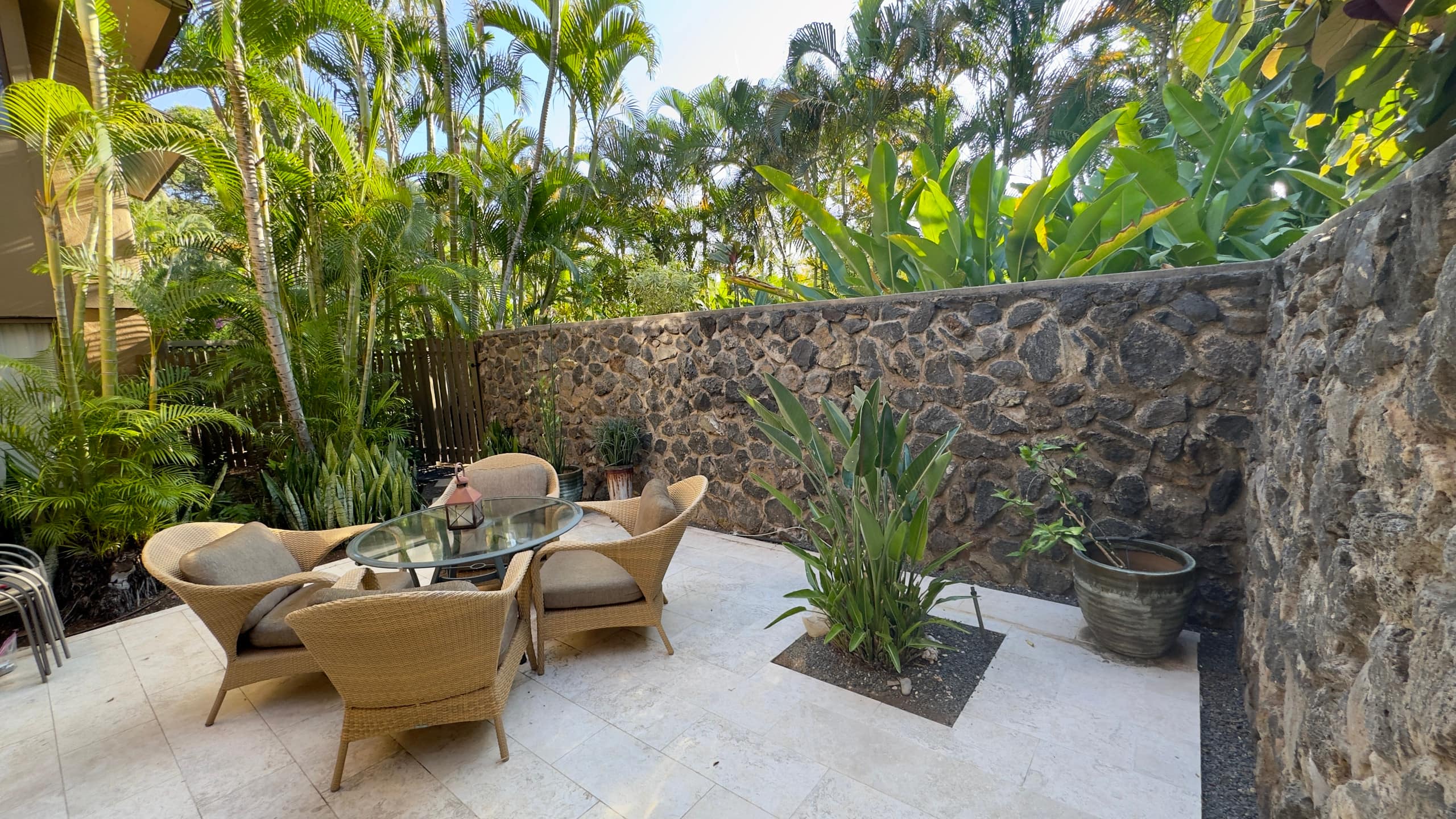Townhouse in Kihei · ★4.89 · 2 bedrooms · 3 beds · 2 baths - Image 27