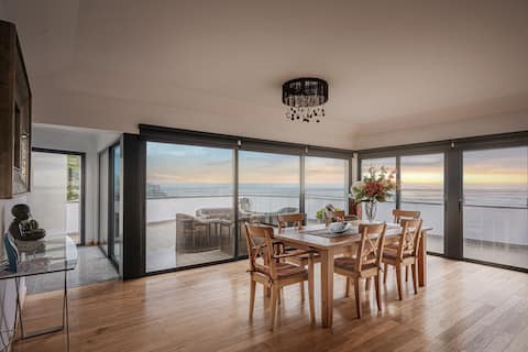 Top Airbnb: VIP Baia Apartments in Machico