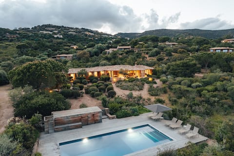 Villa Cataraccio - Sea and Private Heated Pool