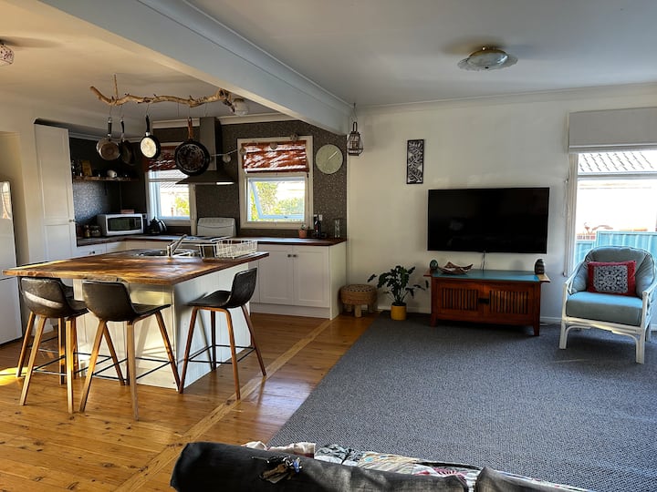 Malua Bay Beach Cottage - Malua Bay
