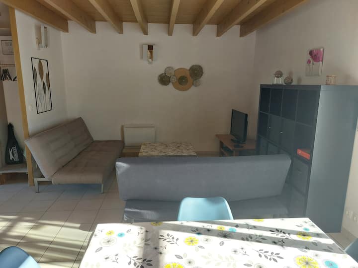 Trémières, Gite 3* Maison Pour 4pers, Clim Piscine - Saint-Georges