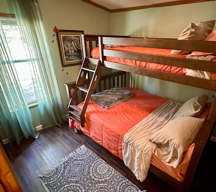 Bunk beds in Bedroom #3