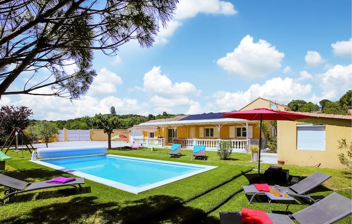 Gorgeous Home In Mountboucher Sur Jabro - Drôme