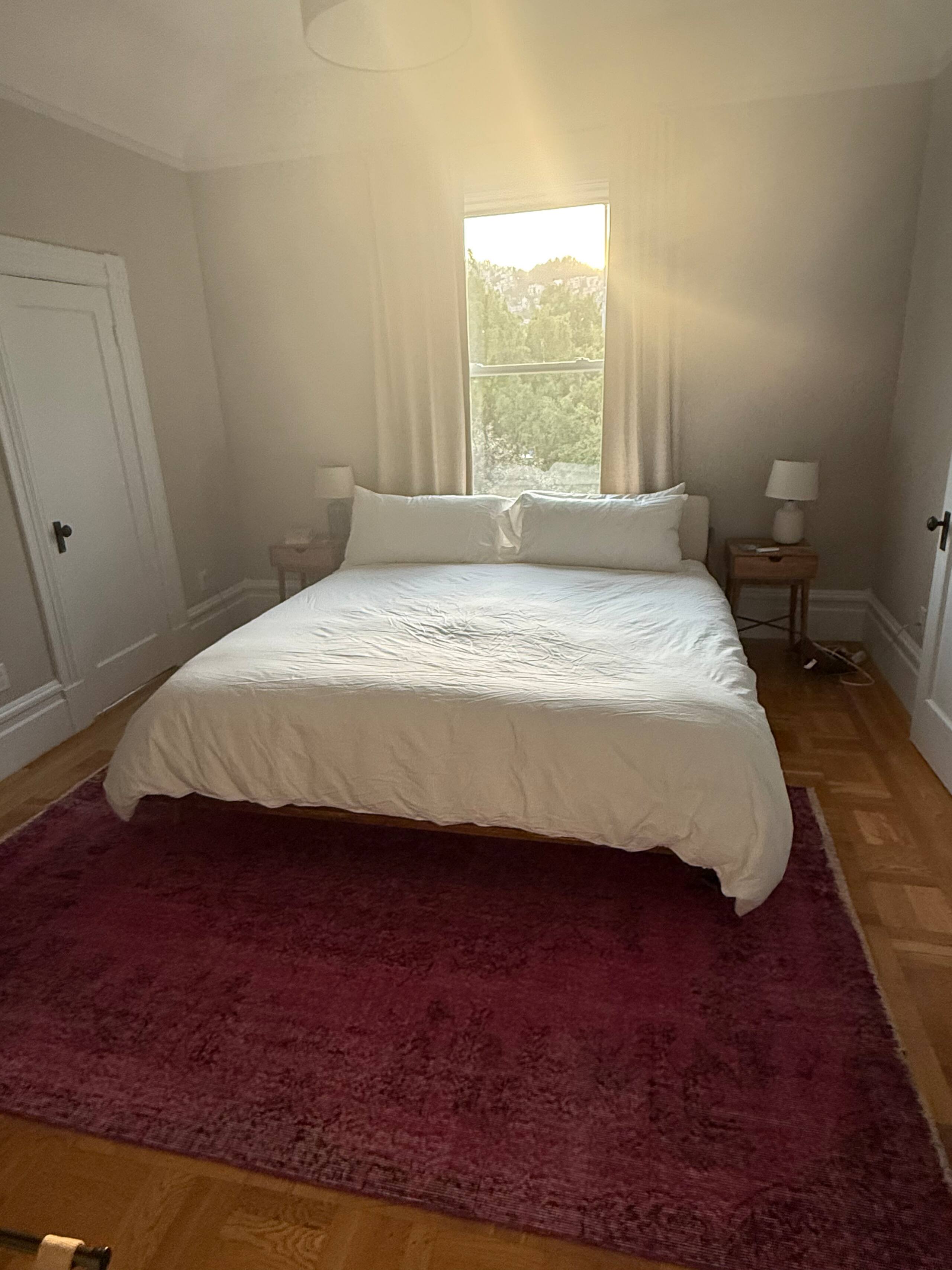 Home in San Francisco · ★5.0 · 2 bedrooms · 2 beds · 1.5 baths - Image 15
