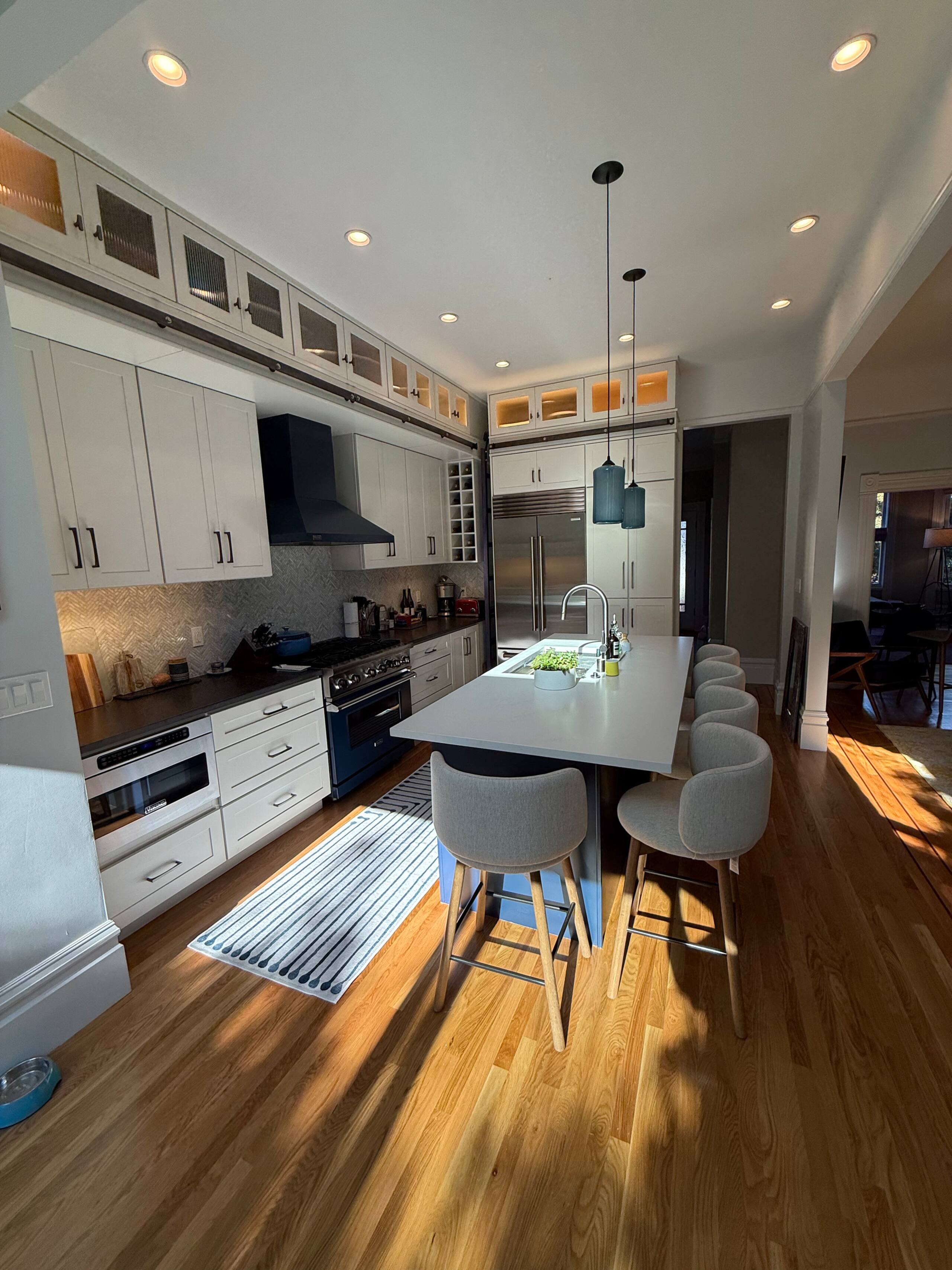 Home in San Francisco · ★5.0 · 2 bedrooms · 2 beds · 1.5 baths - Image 14