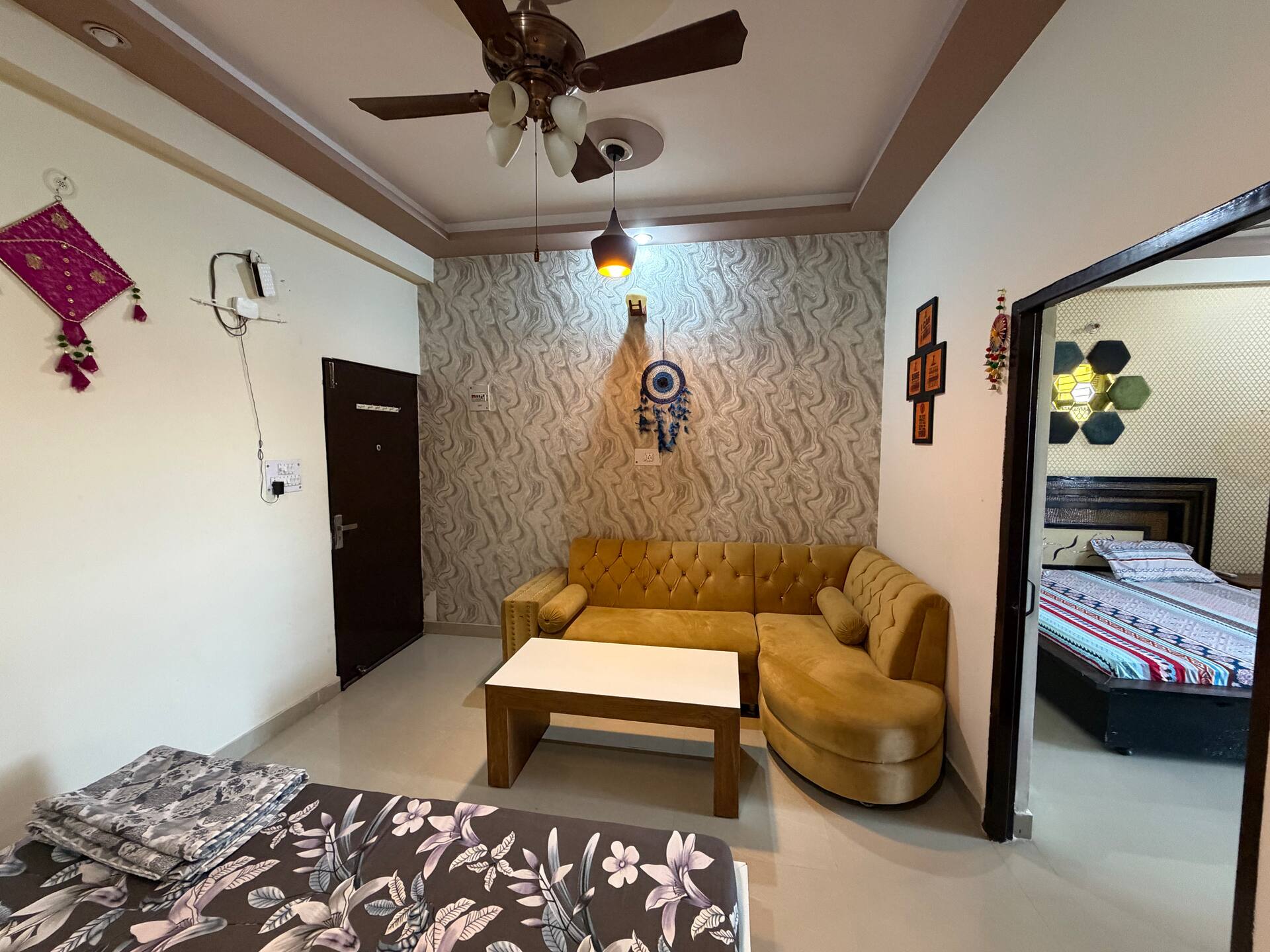 Bliss Home Near River Ganges With Hill View