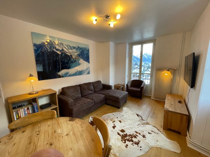 Town Centre, Sleeps 4 In 2 Bedrooms, Views, Lift - Chamonix-Mont-Blanc
