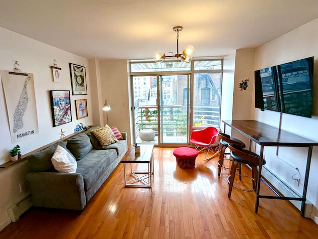 Colorful LES 2bd apartment w/ balcony, w/d & more!
