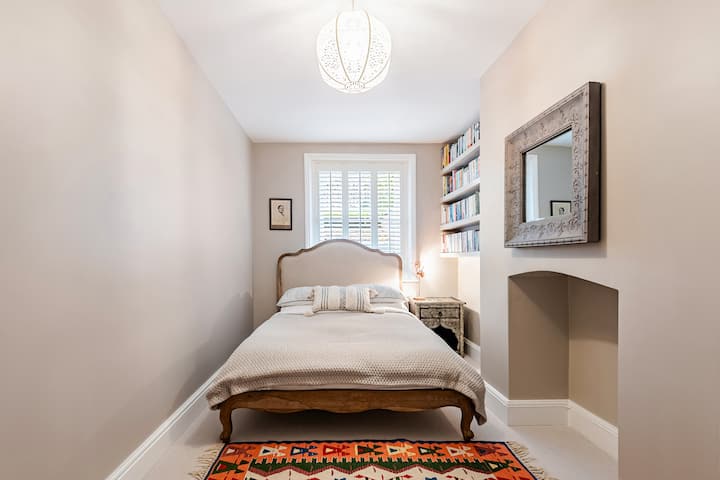 A standard double bed with Tempur mattress, feather duvet and cotton bed linen.