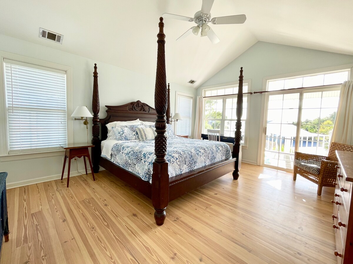 Спалня №1 - голямо двойно легло, достъп до верандата